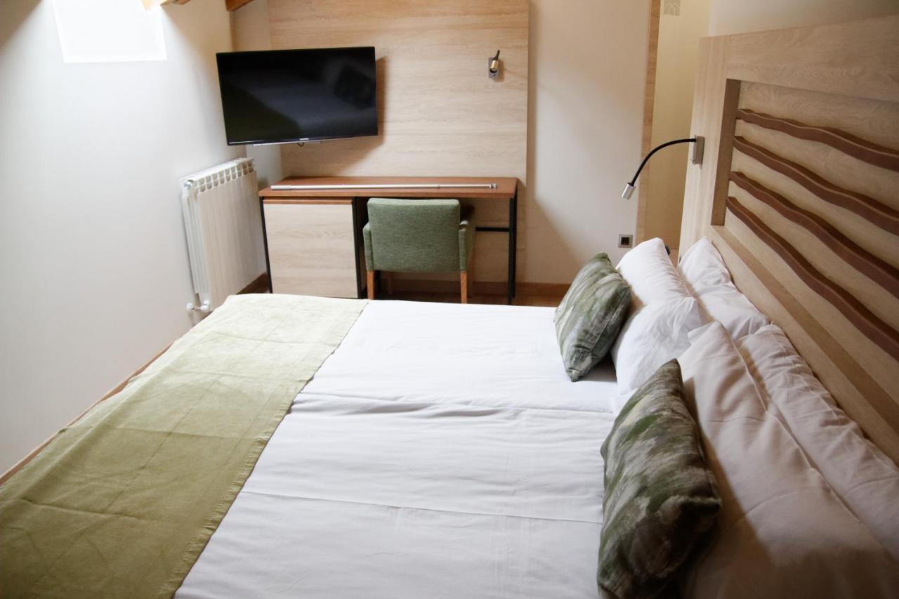 Hotel Rural Las Montanas De Pumar Besullo Eksteriør bilde