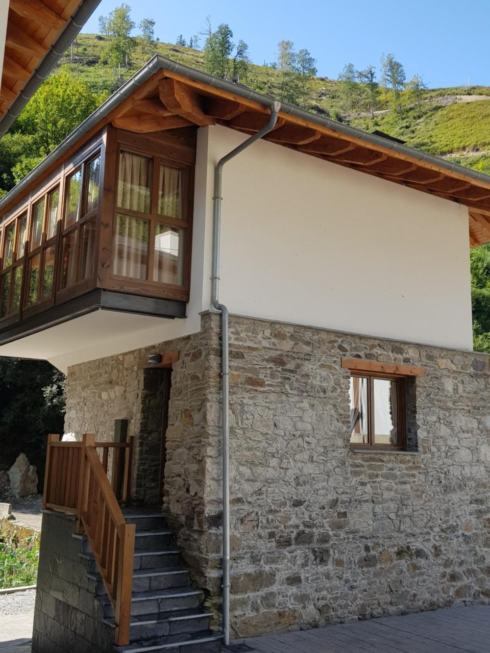 Hotel Rural Las Montanas De Pumar Besullo Eksteriør bilde