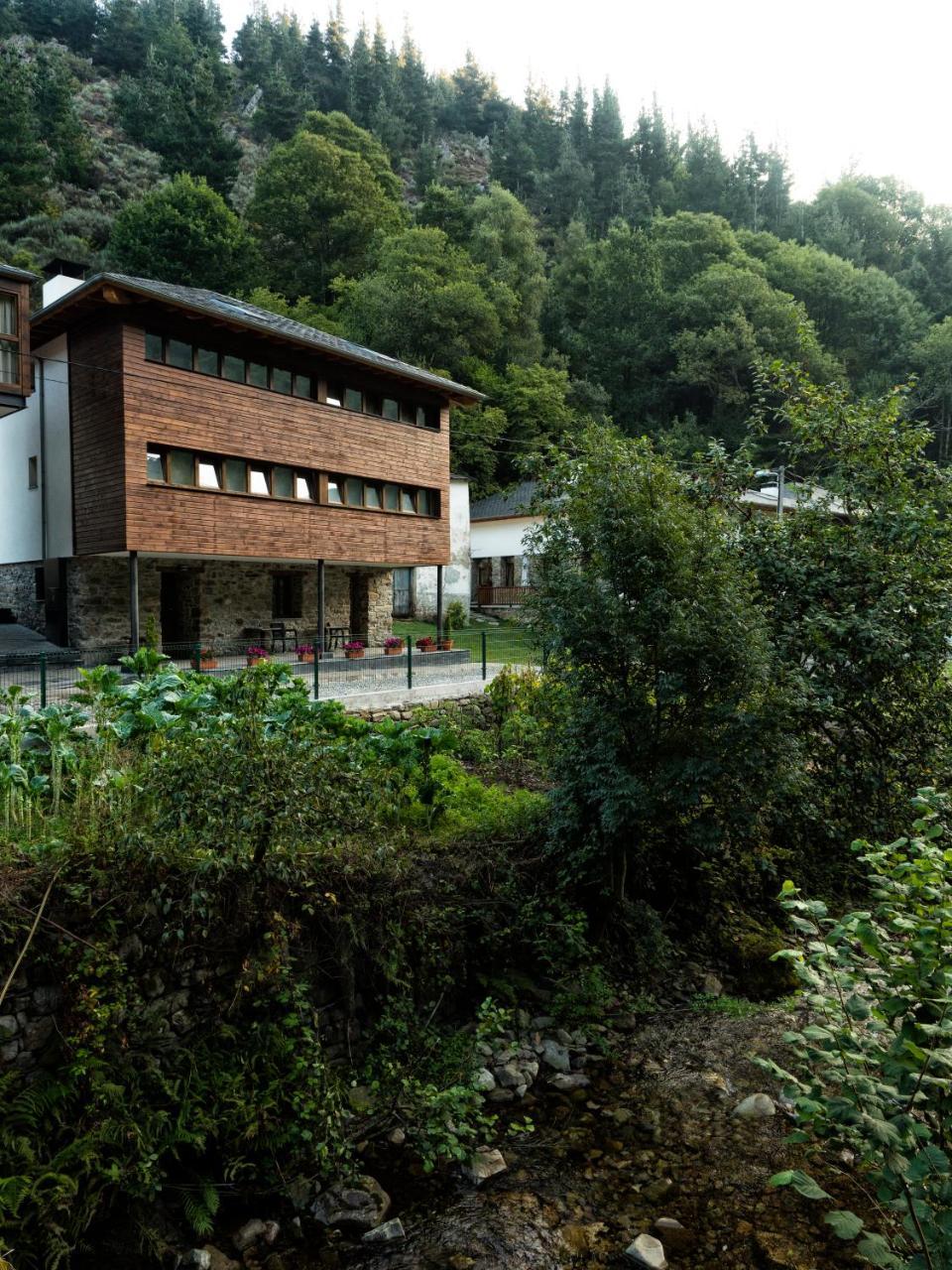 Hotel Rural Las Montanas De Pumar Besullo Eksteriør bilde